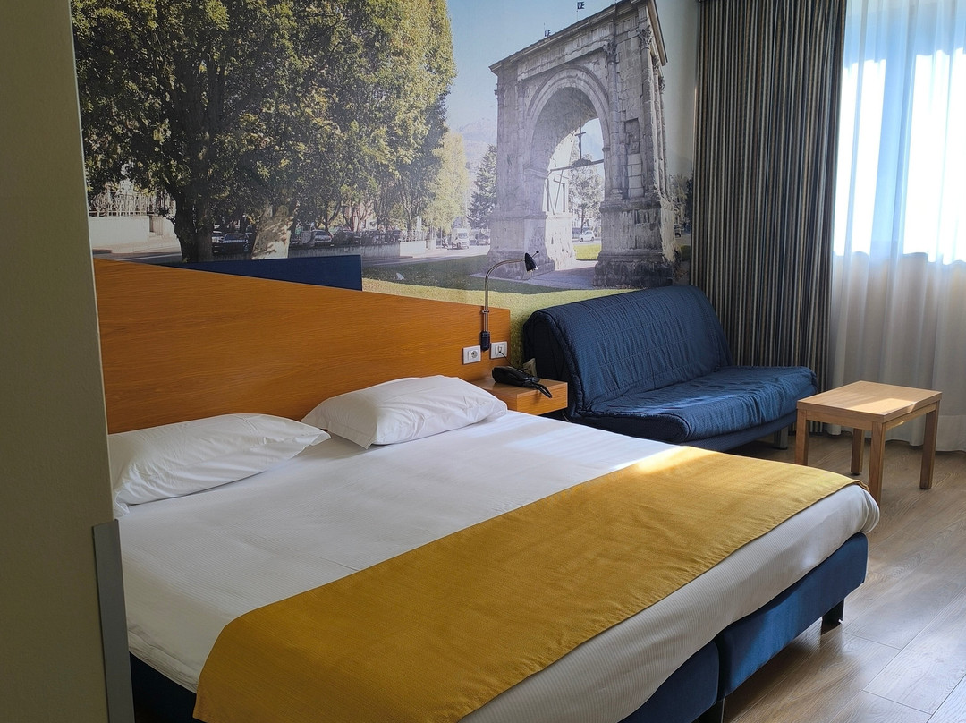 奥斯塔东快捷酒店主图