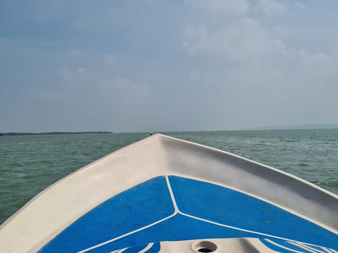 OYO255阿塔拉泻湖酒店主图