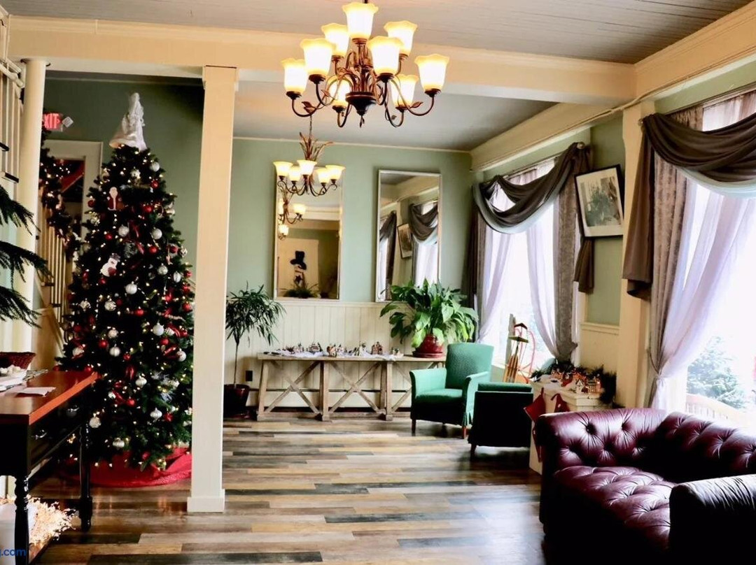 Essex House And Tavern