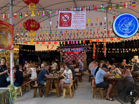 Kata Night Market-卡塔海滩必去景点