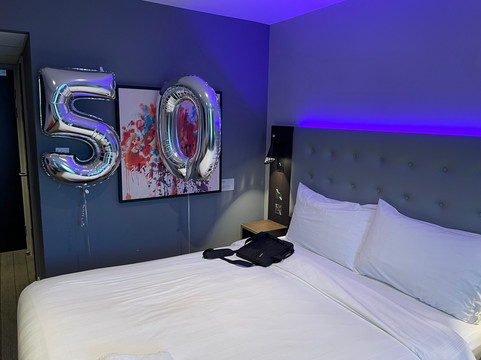 北加帝夫普瑞米尔酒店主图