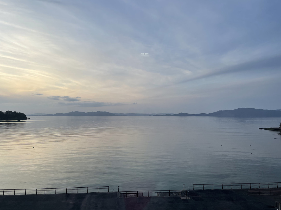 汤之儿 大海与夕阳主图