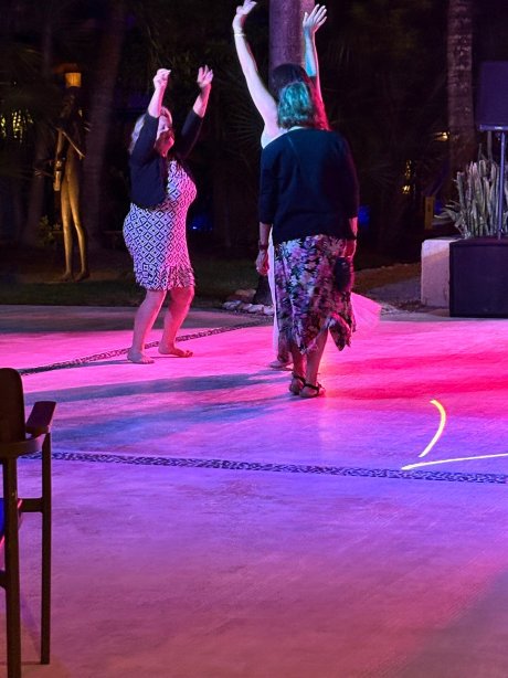 卓越女人海滩度假村-全包型-限大人-官方