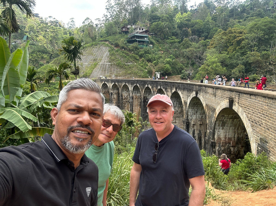 Sri Lankan Kemi Tours-卡图纳耶克必去景点