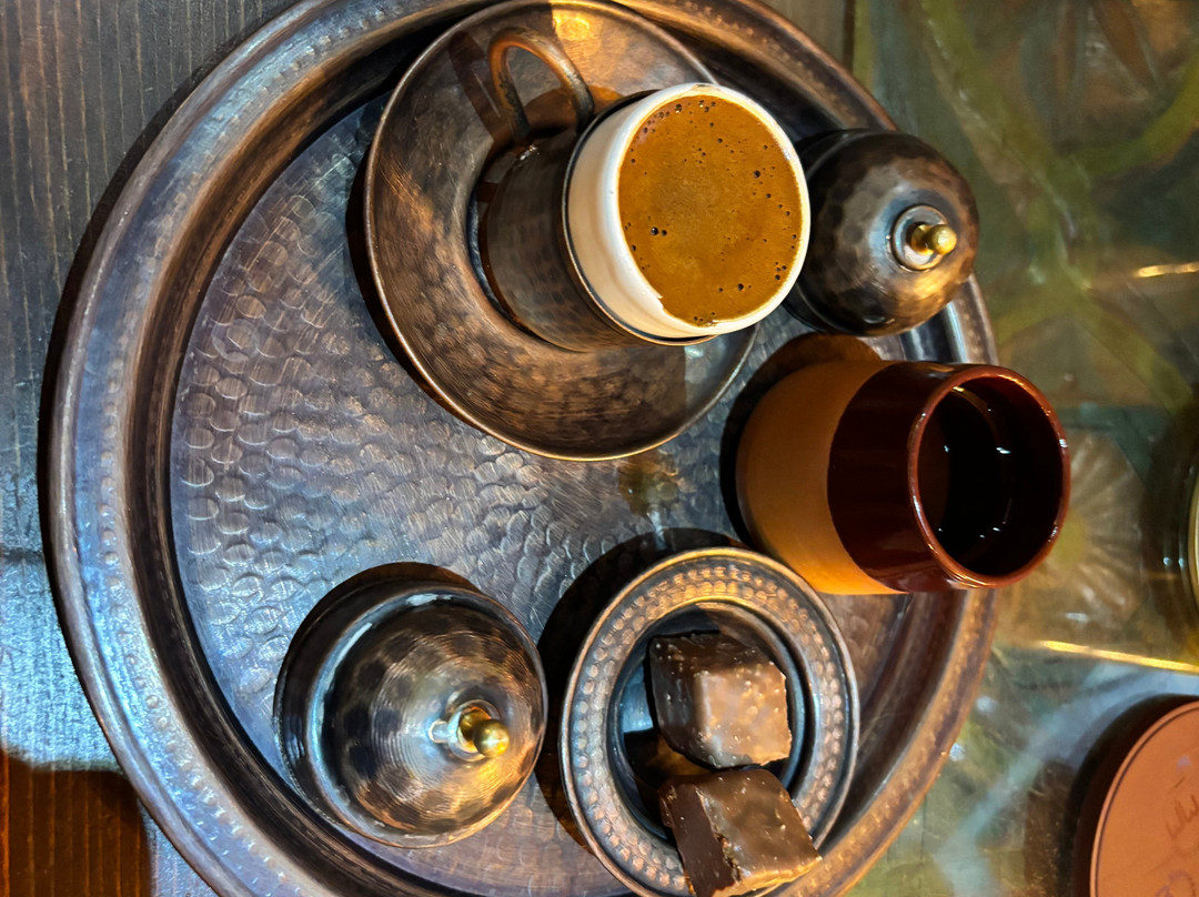 猫头鹰洞酒店主图