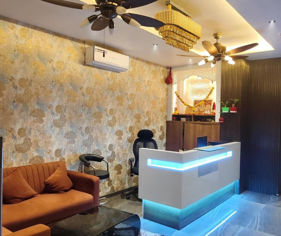 The Velvet Crown Residency