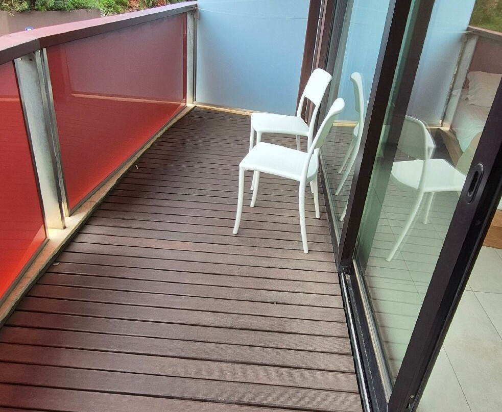 米拉佐风尘酒店主图