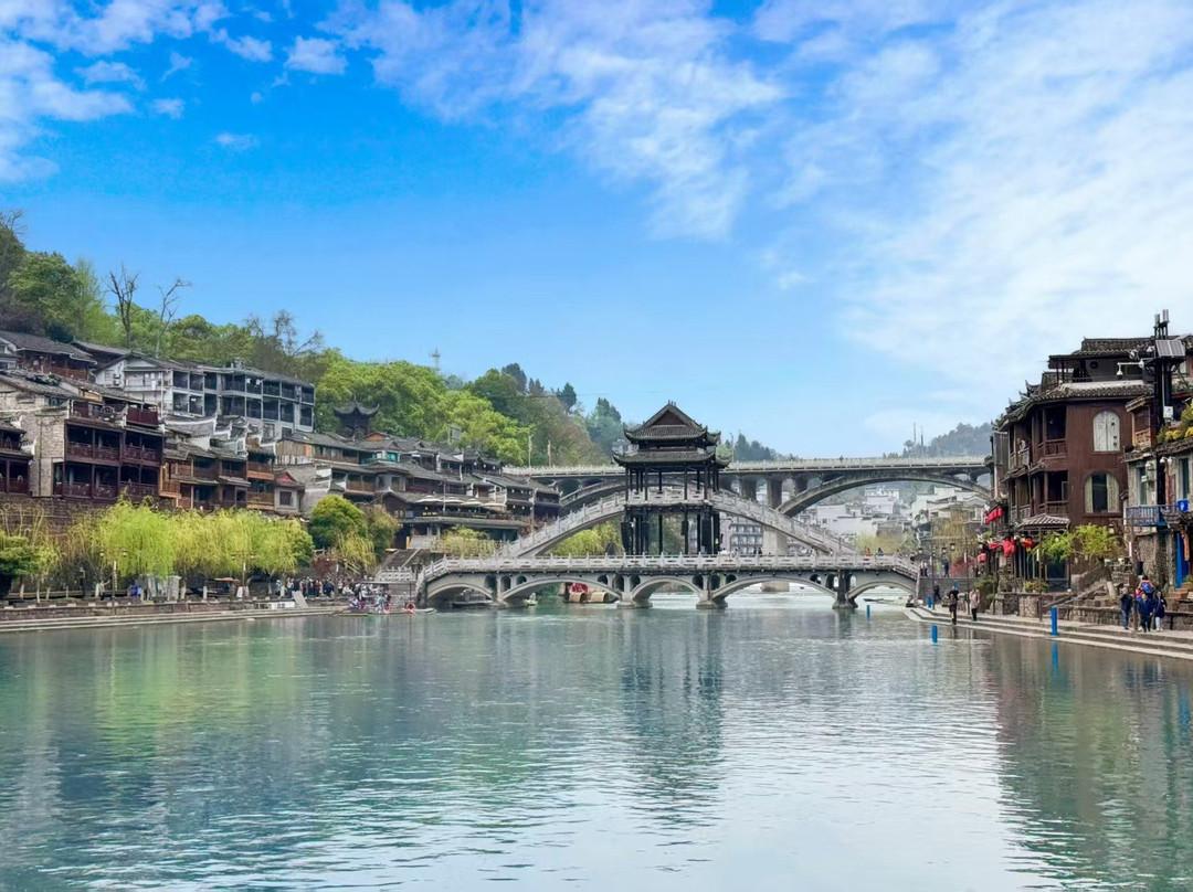 Fenghuang Hemu House主图