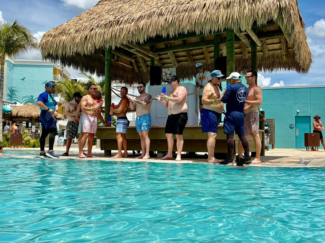 Fins Up! Beach Club Fort Myers Beach-迈尔斯堡海滩必去景点