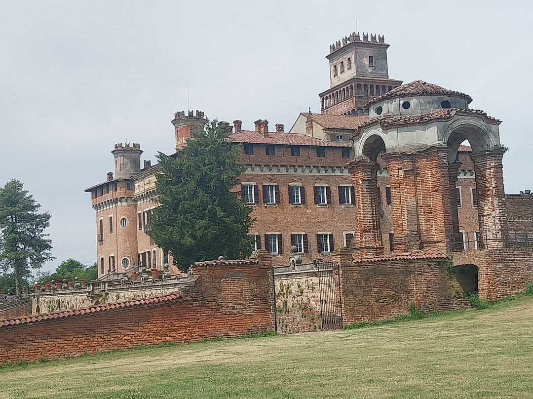 Castello Di Chignolo Po-Chignolo Po必去景点