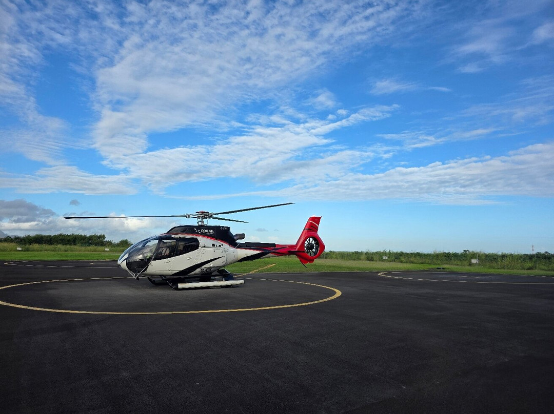 Corail Helicopteres-Triolet必去景点