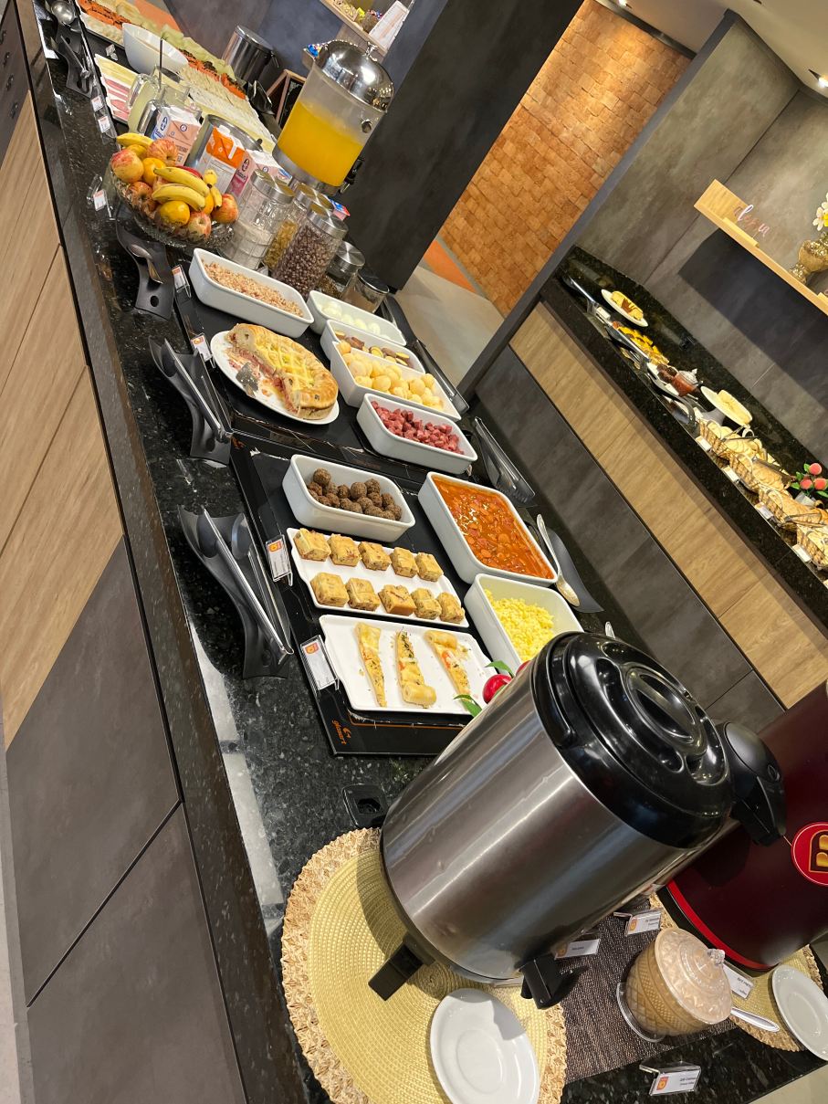 蓬塔格罗萨10号酒店-旅行者