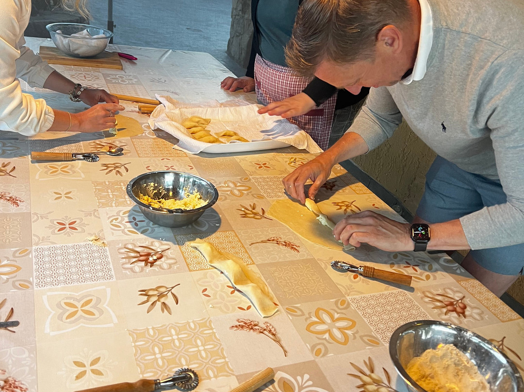 Cretan Traditional Cooking Lessons-基萨莫斯必去景点