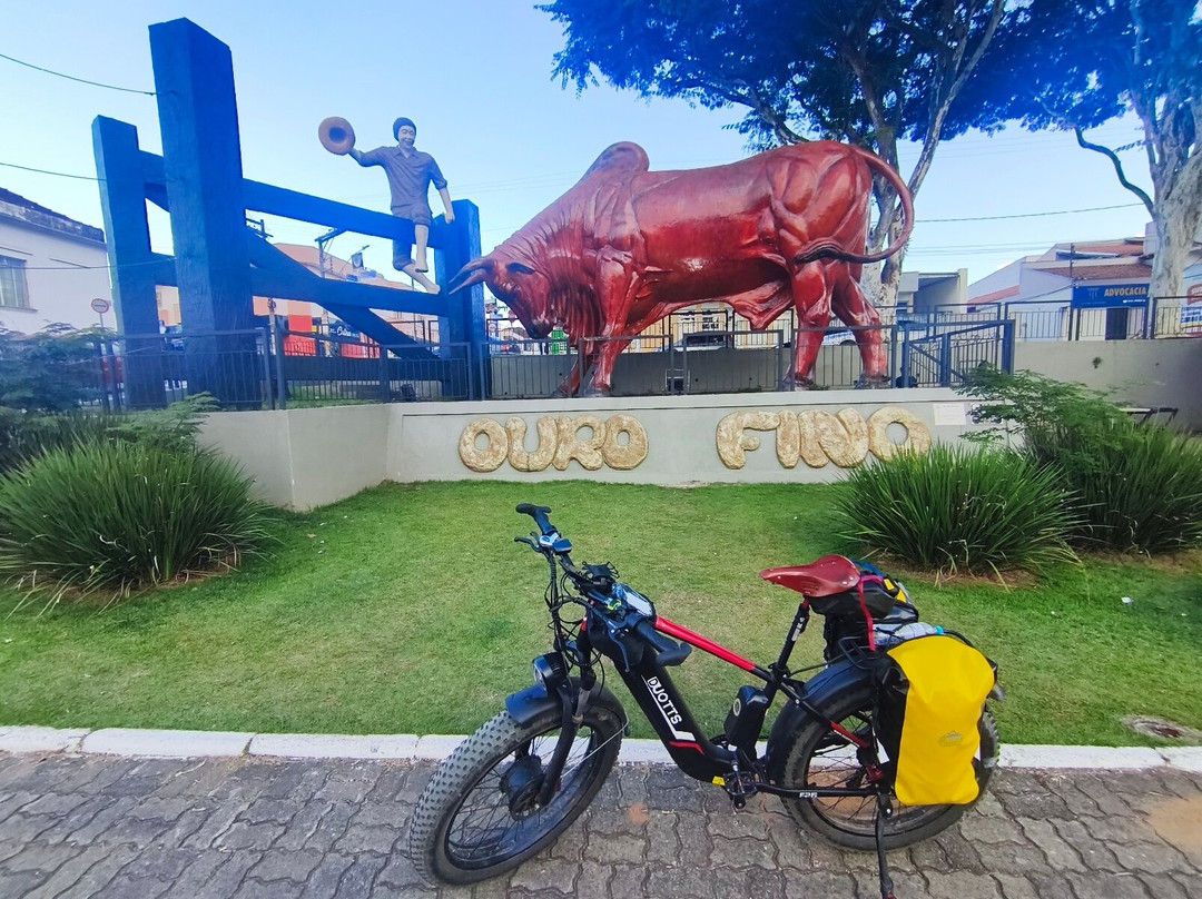 Monumento Boi Sem Coração-Ouro Fino必去景点