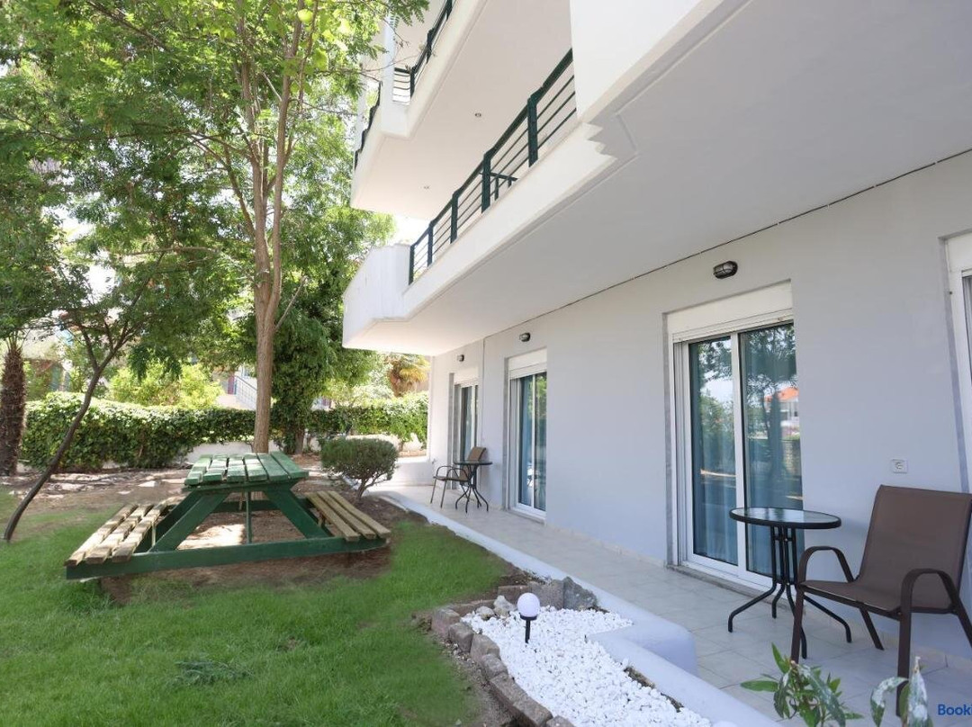 Amadeo Apartments
