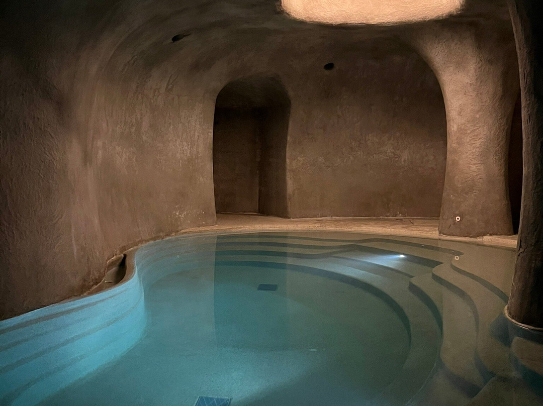 康缇希纳 SPA 套房酒店主图