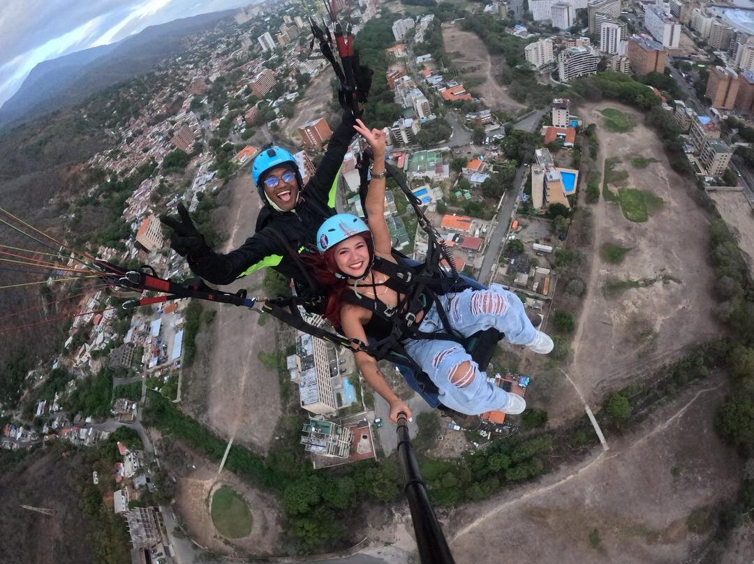 Vive Parapente-加拉加斯必去景点