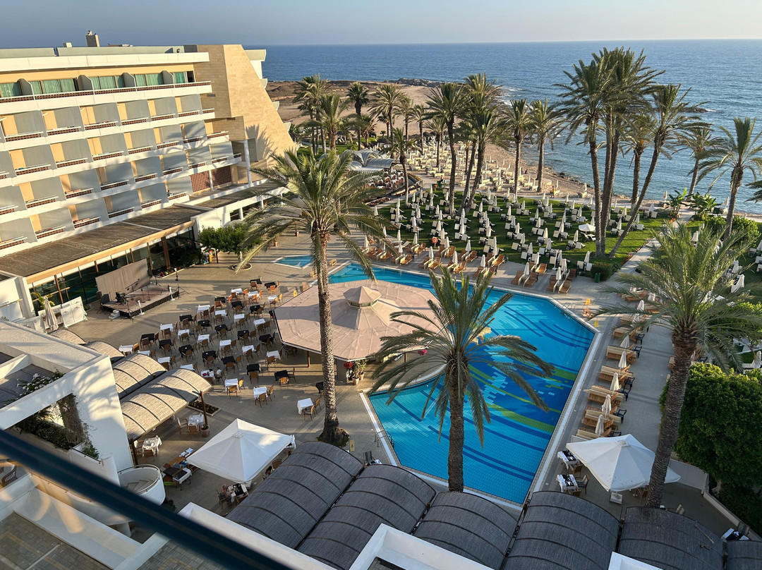 Constantinou Bros Pioneer Beach Hotel主图