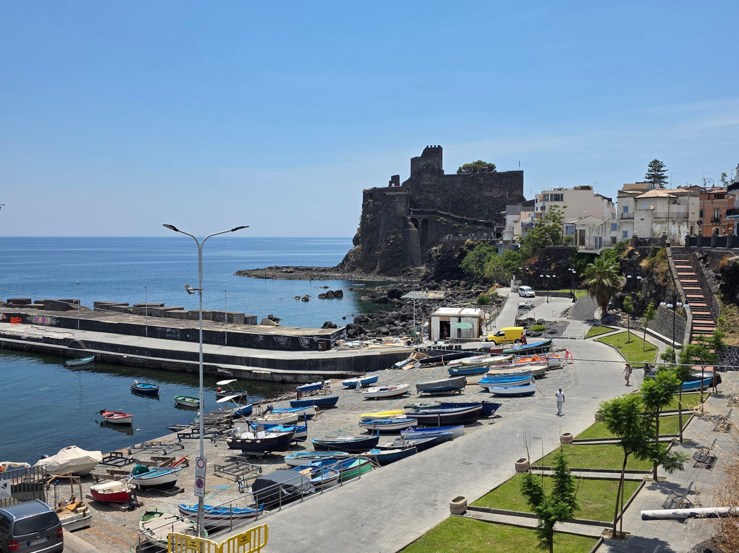 Castello Normanno-Aci Castello必去景点