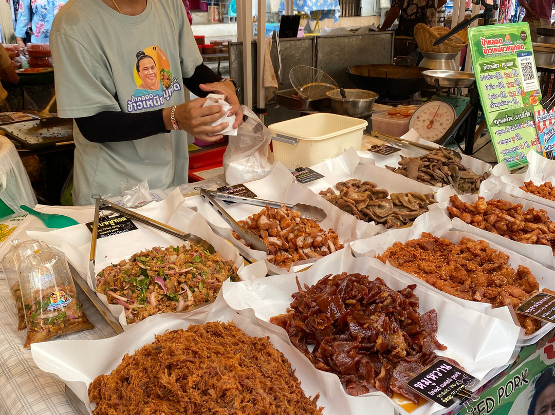 Old Takua Pa Sunday Market-达瓜巴必去景点