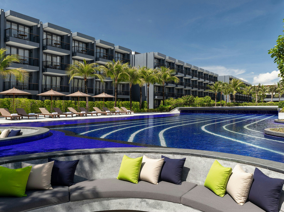Courtyard By Marriott Phuket Chalong Bay Resort