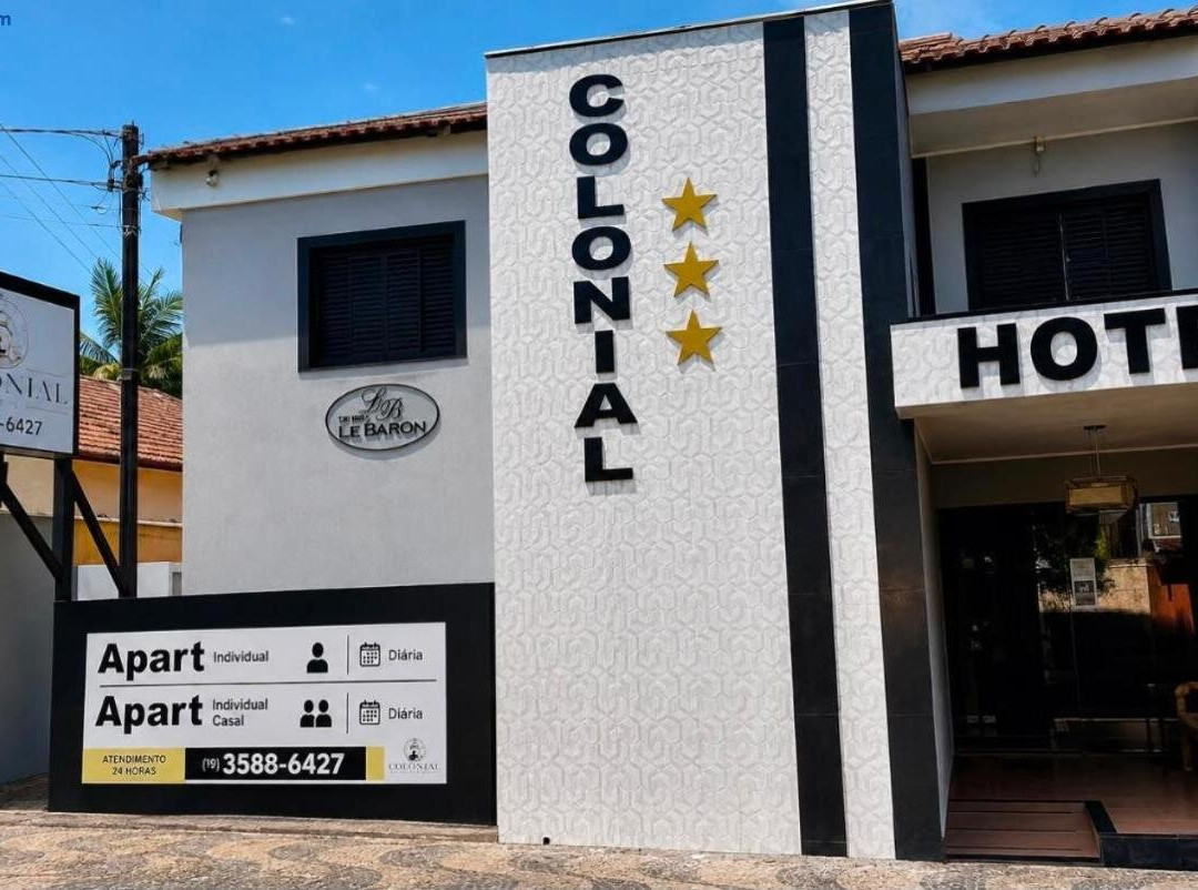 Colonial Hotel