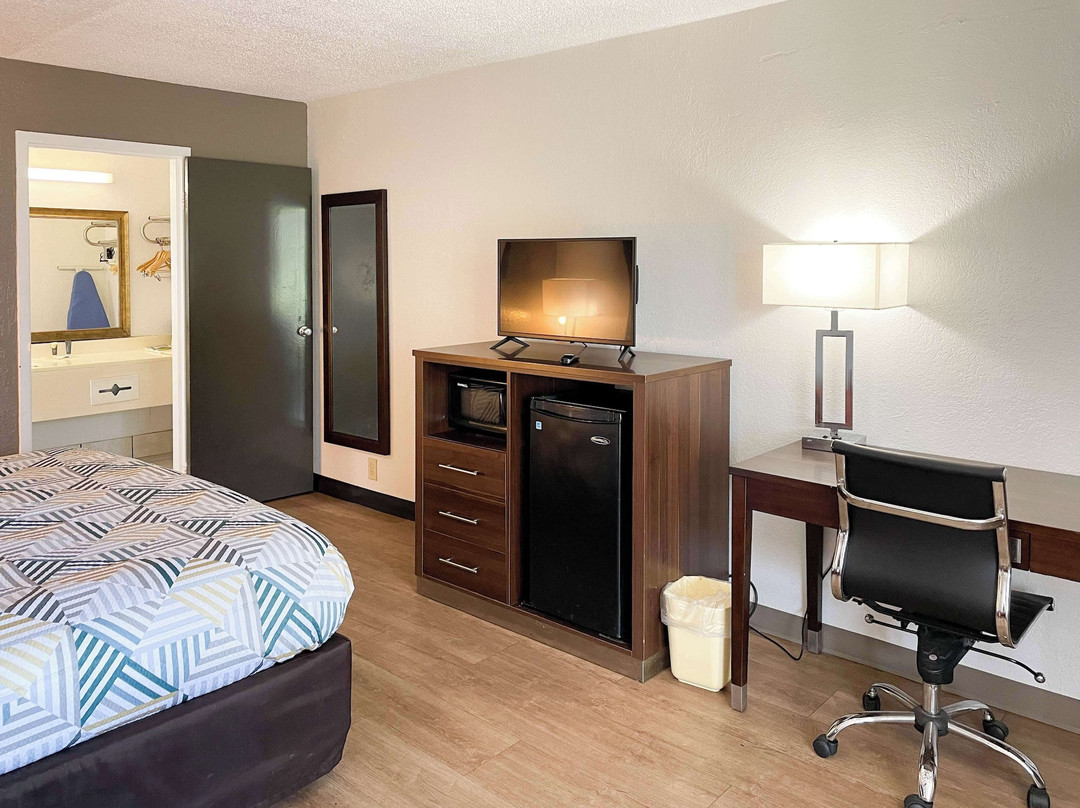 LaFayette酒店住宿-Motel 6 Opelika, AL