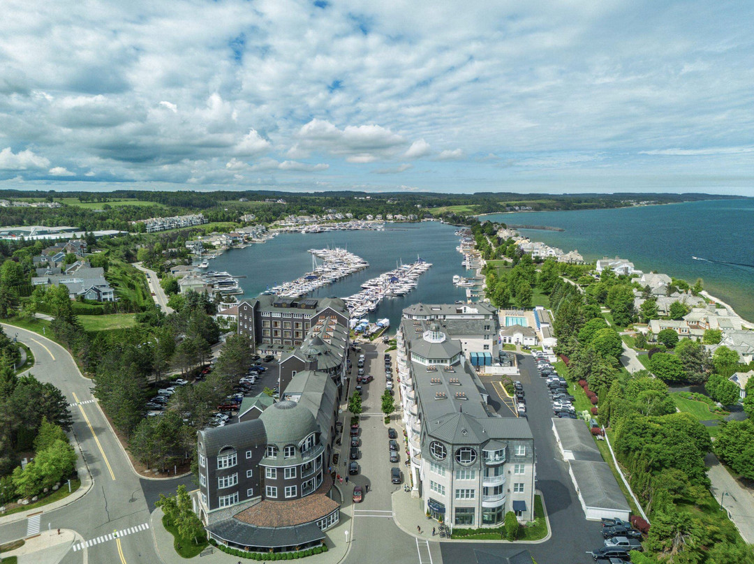 Bay Harbor Lake Marina-皮托斯基必去景点