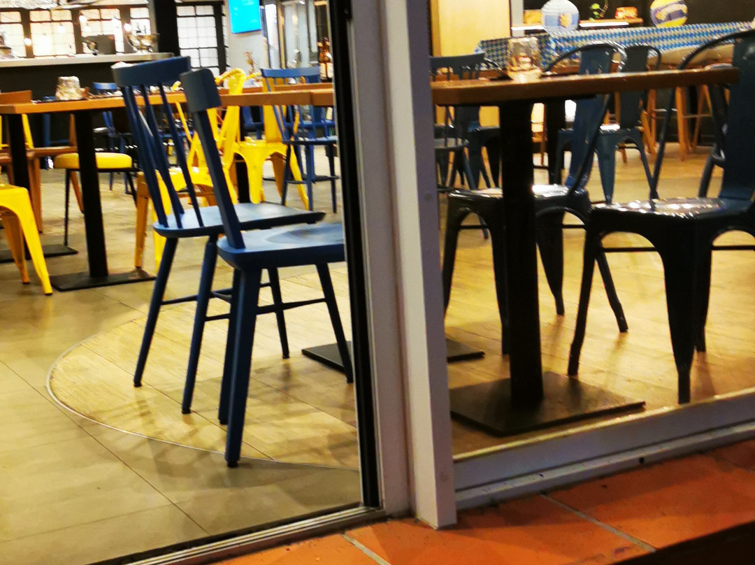 Rivesaltes酒店住宿-北佩皮尼昂钟楼酒店