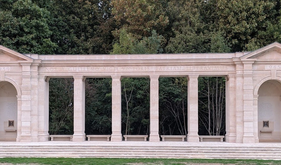 Bayeux War Cemetery-巴约必去景点