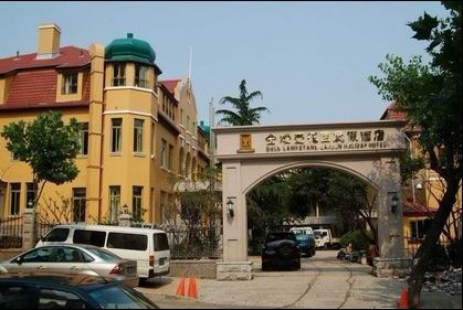 金灯台花园度假酒店主图