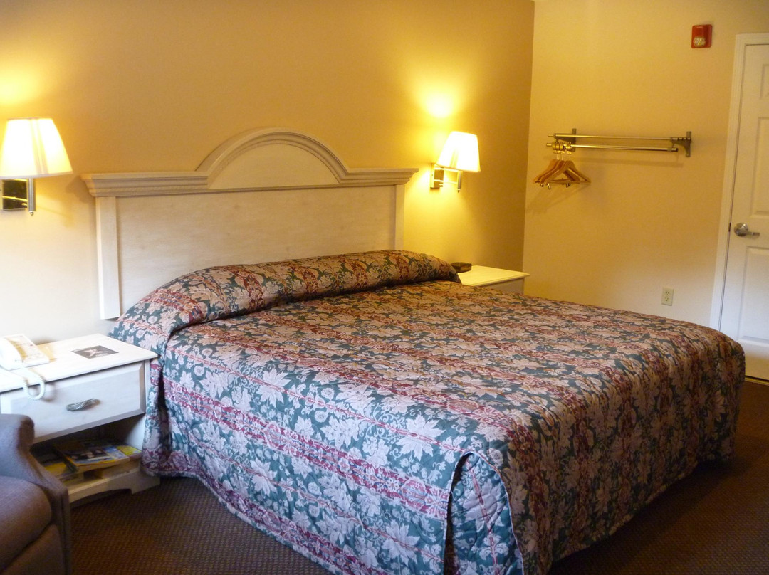 Deerfield Inn & Suites