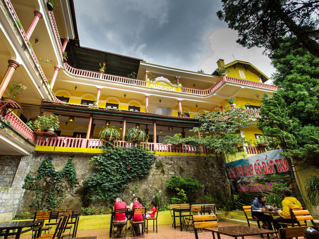 Cau May Hotel