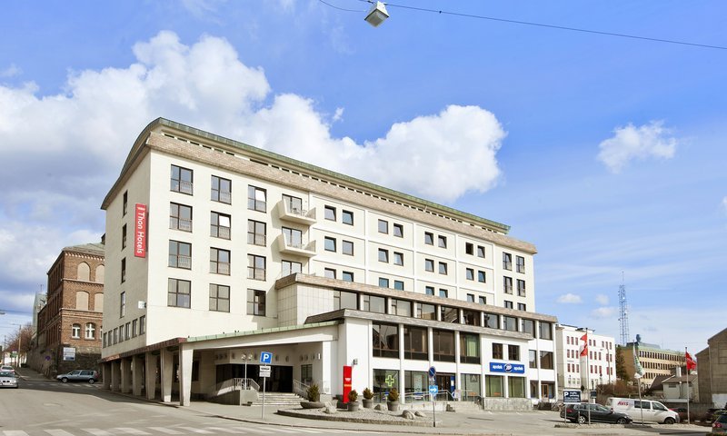 Thon Partner Hotel Saga-官方