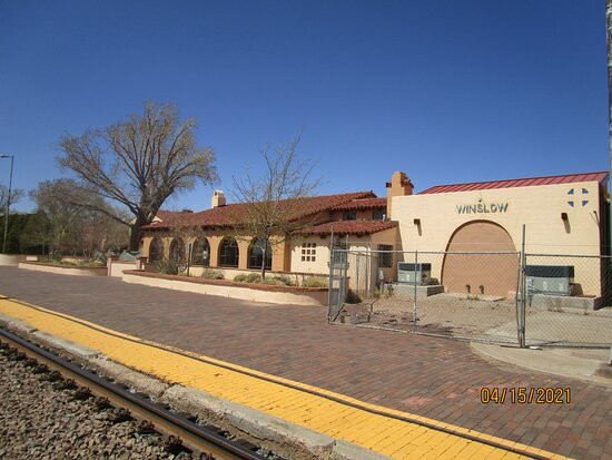 Winslow Arts Trust Museum-温斯洛必去景点