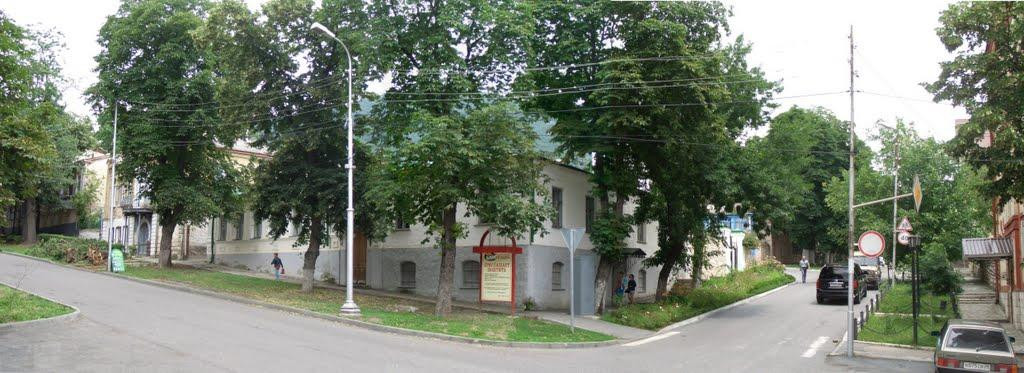 Pyatigorsk Chamber Drama Theater Krupny Plan景点图片