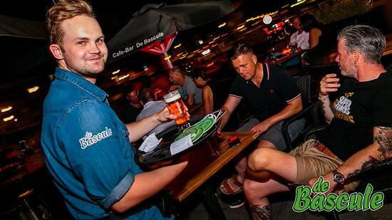 Beer & Sports Bar De Bascule-Helmond必去景点