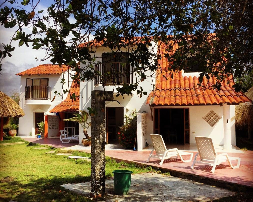 CRIOLLO Beach Camp
