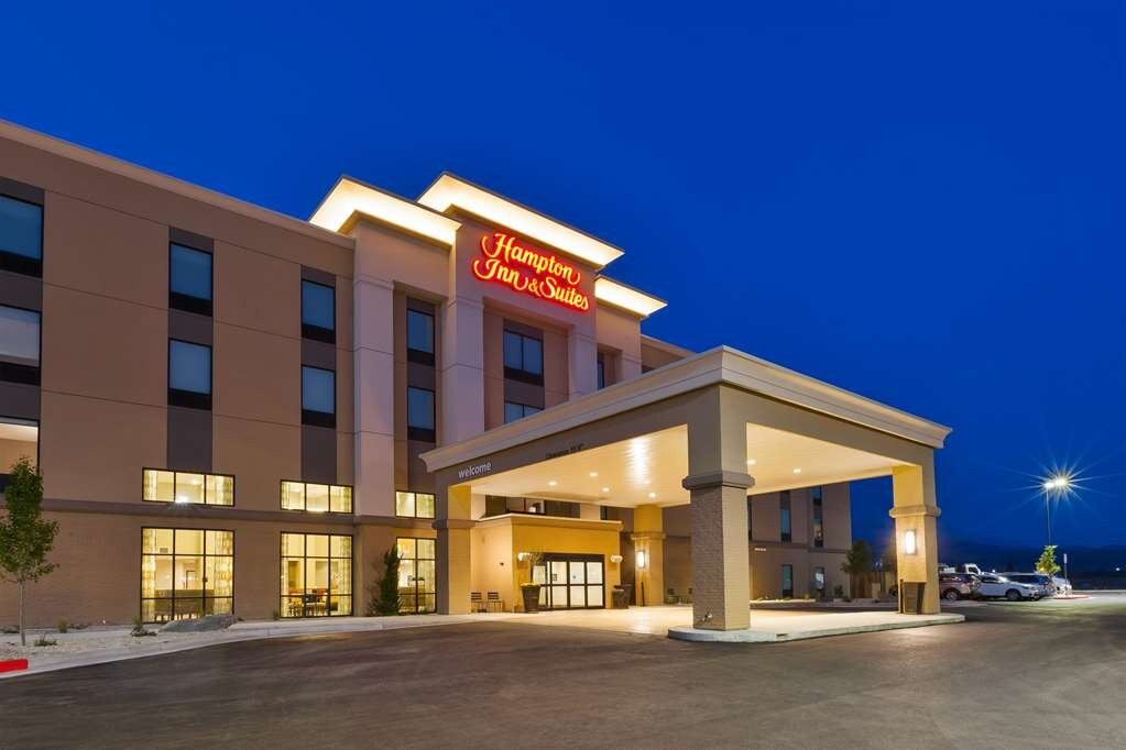 Hampton Inn & Suites Wells主图