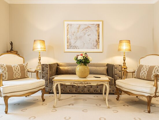 Victor's Residenz Hotel Schloss Berg主图