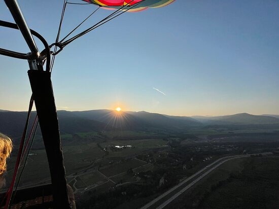 Above It All Balloon Company-斯诺马斯村必去景点