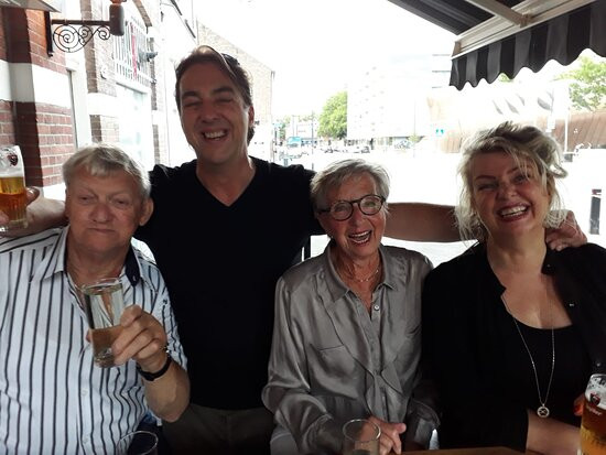 Bar Le Petit-布雷达必去景点