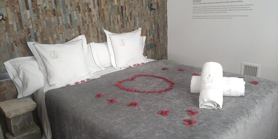 特罗巴达酒店主图