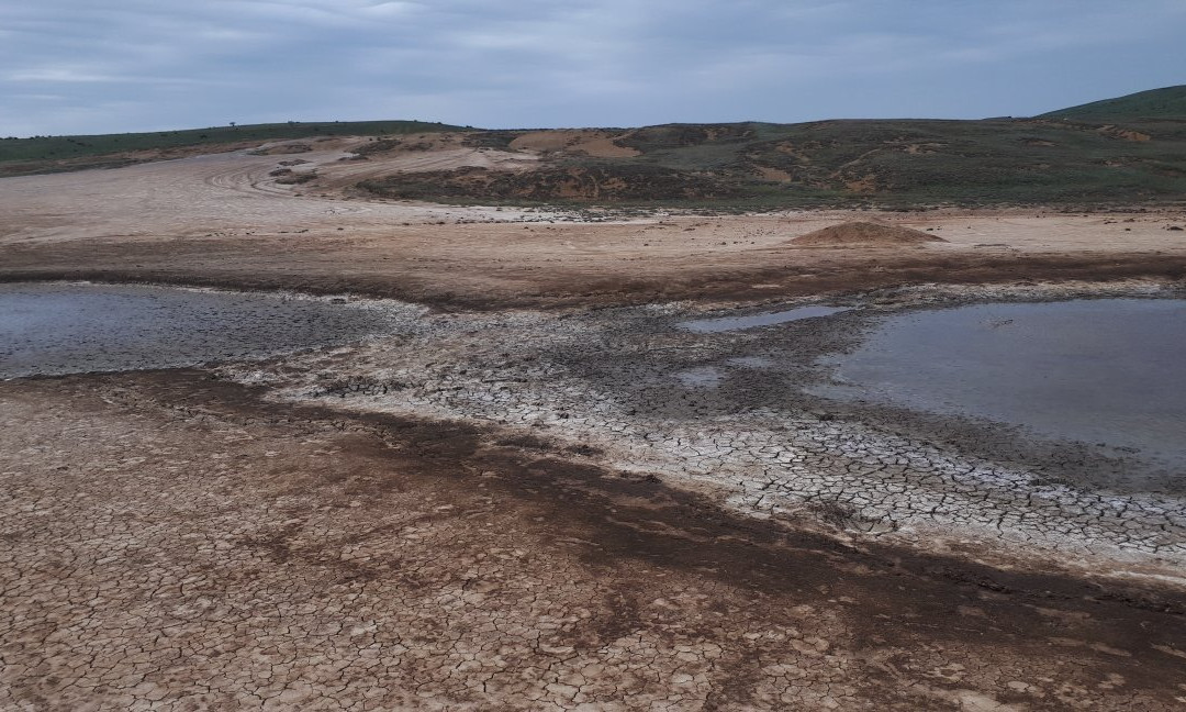 Bulganakskiye Mud Volcanos景点图片