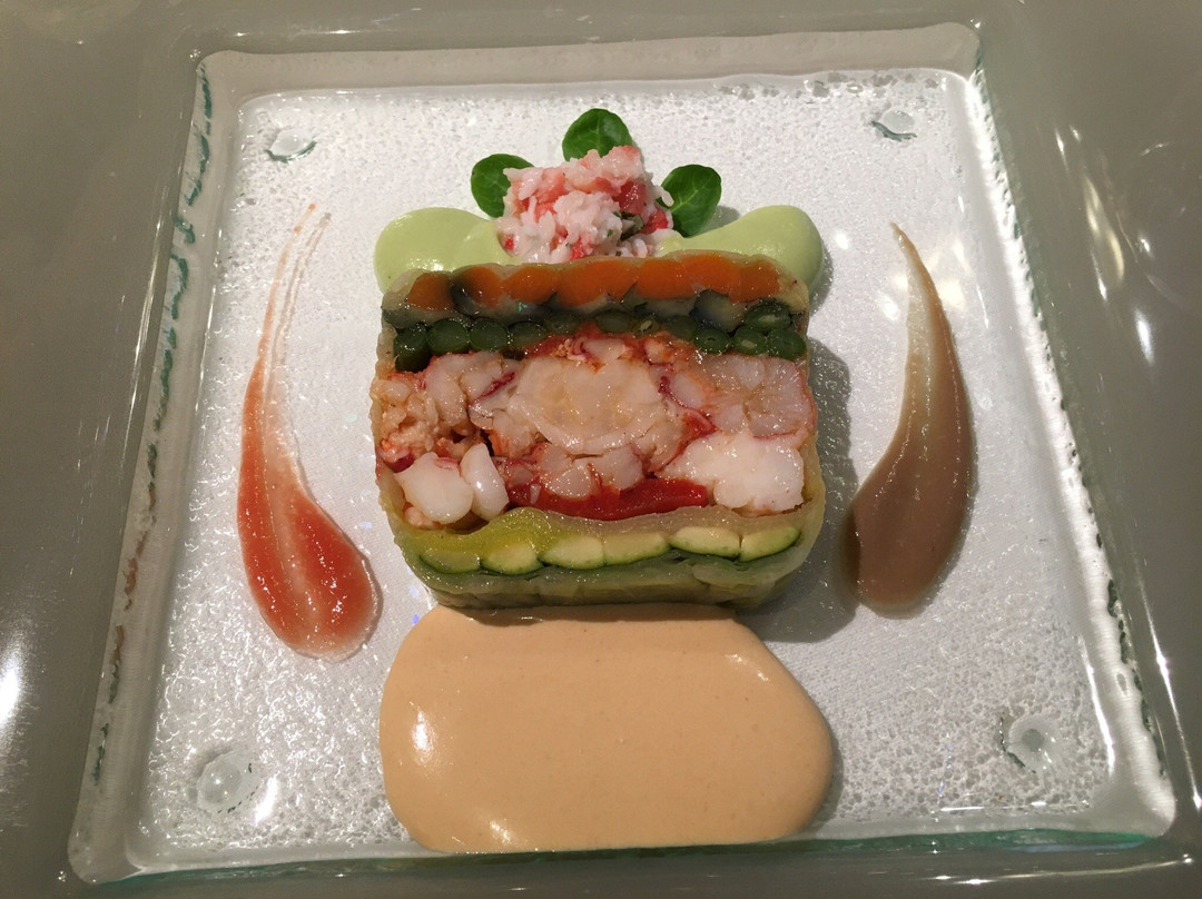 シェ・イノ