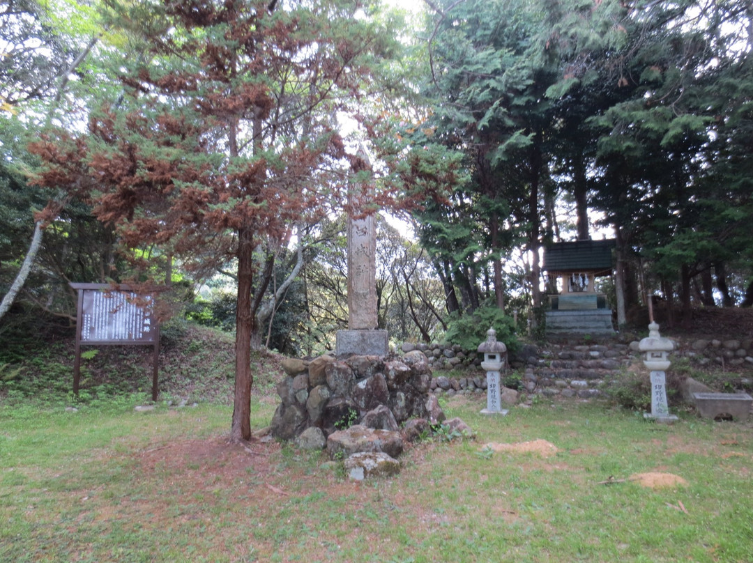 Katsumata Castle Ruins景点图片