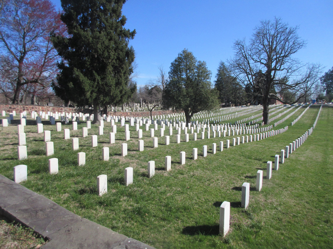 Alexandria National Cemetery景点图片
