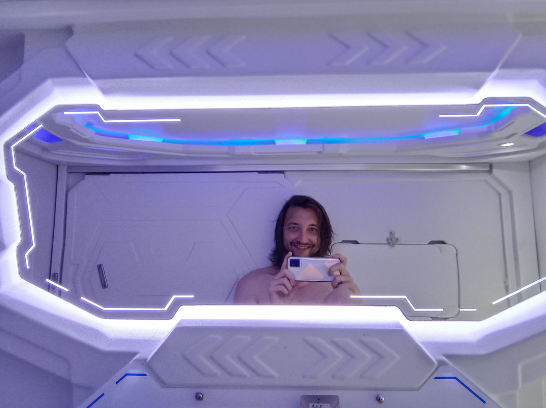 AncyrA Capsule Hotel - Backpackers Paradise & Rooftop Bar
