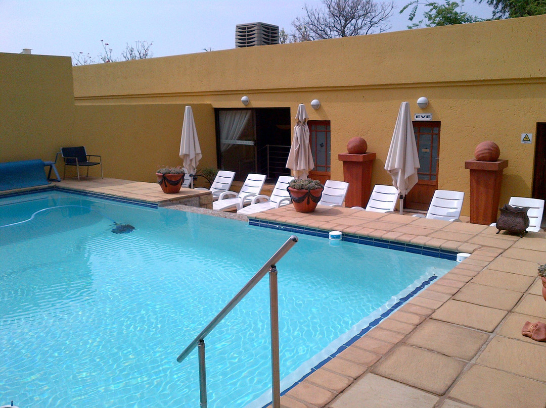 Magalies Mountain Lodge