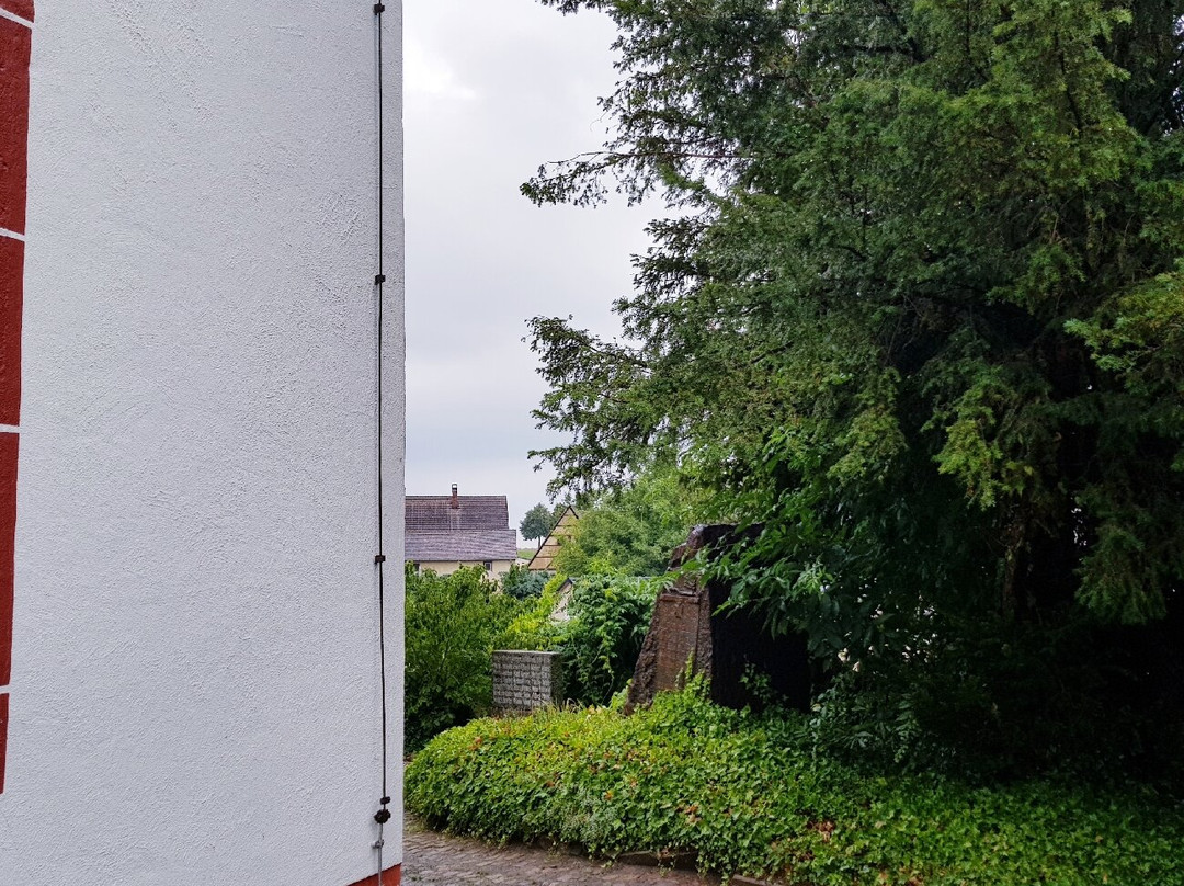 Kirche Ballendorf